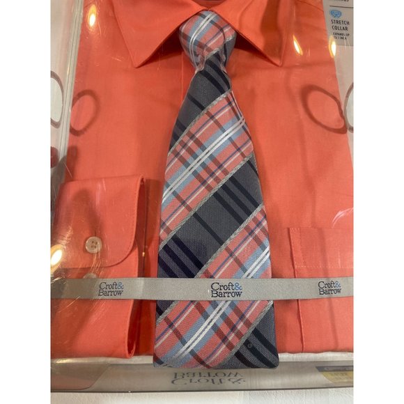 Men's Croft & Barrow Classic-Fit Stretch-Collar Dress Shirt & Tie Set - Picture 3 of 5